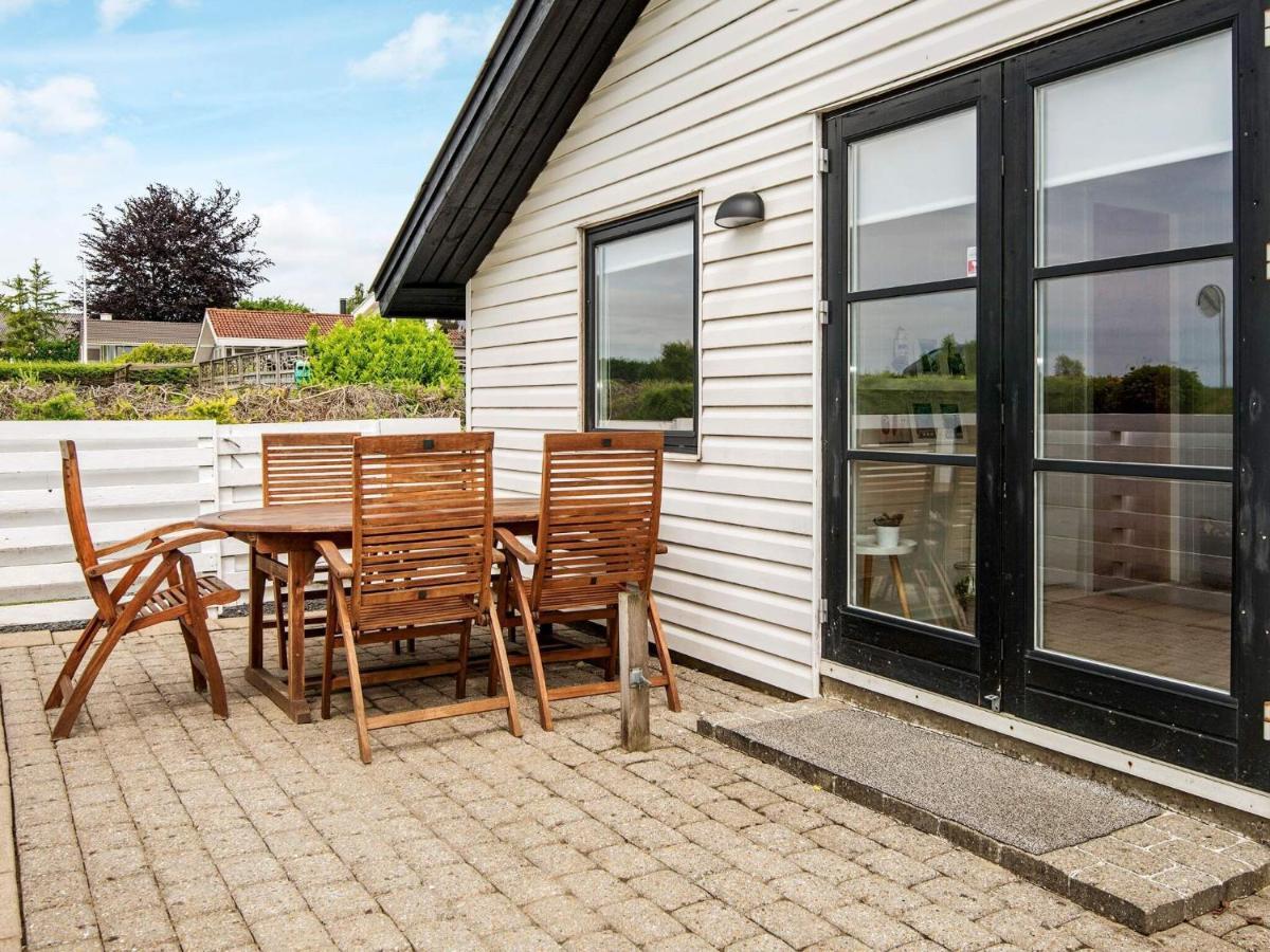 6 Person Holiday Home In Hejls Exterior foto